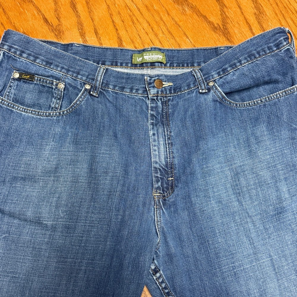Lee Men's Relaxed Fit Blue Jeans